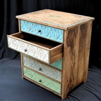 Traditional Vintage Wooden Chest of Drawers