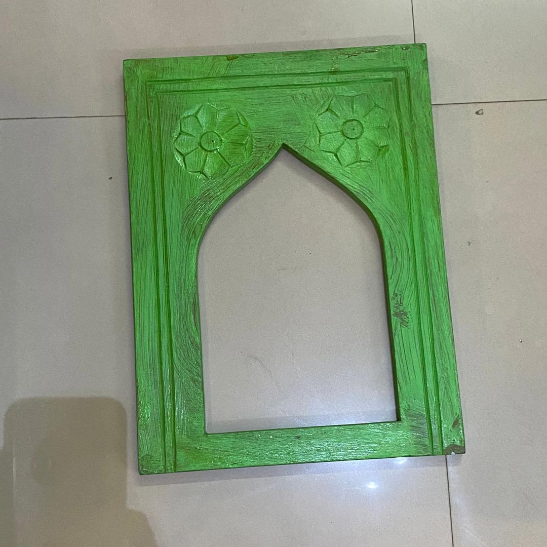 Traditonal Floral window frame - Green